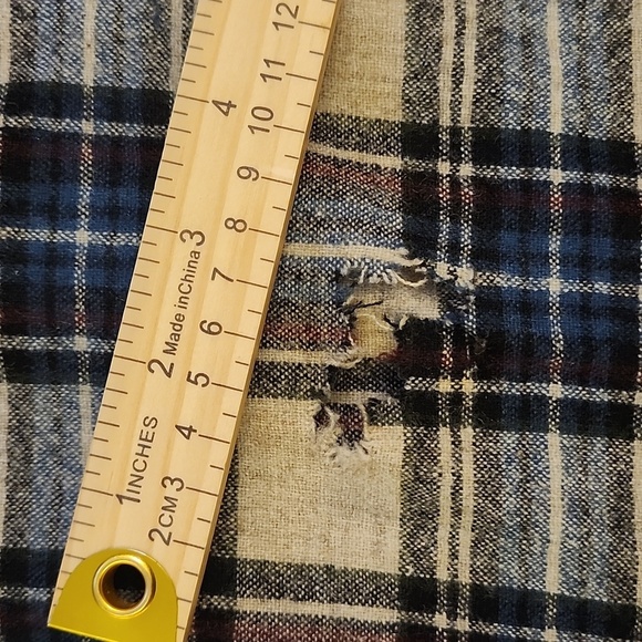 Vintage Pendleton 100% Virgin Wool Plaid Flannel Shirt – Size XL, Made in USA - Picture 8 of 9